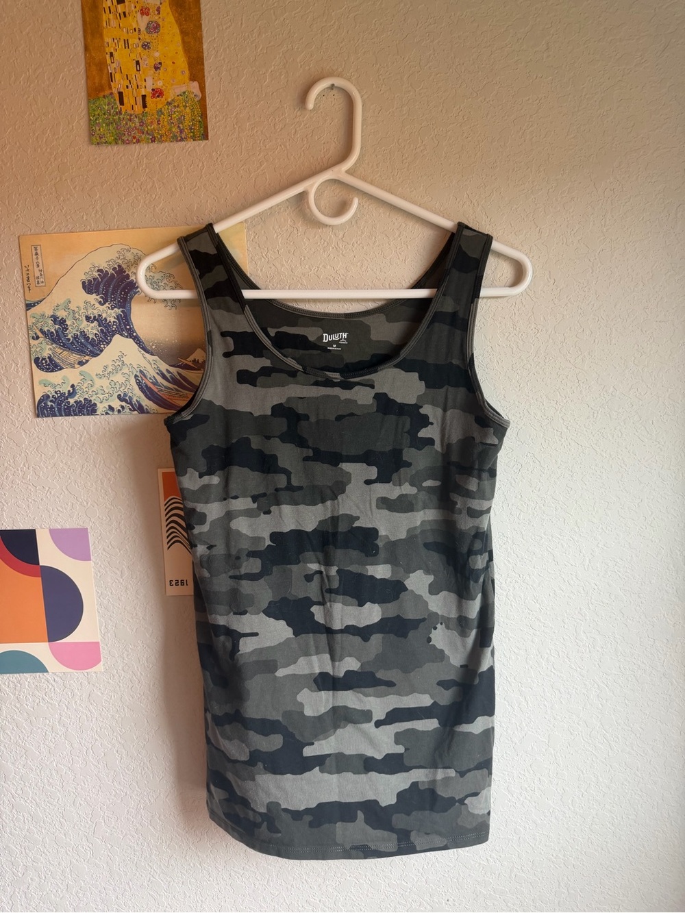 Duluth Trading Company Camo Tank Top - Gray Green Black w/ Built in Bra